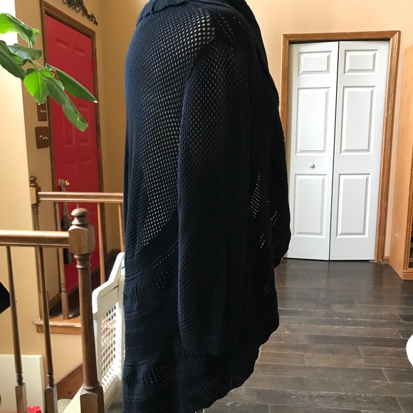 Black Sweater - Picture 4 of 7